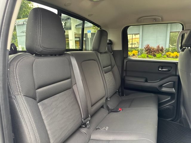 Used 2024 Nissan Frontier SV w/ SV Convenience Package RWD image 14