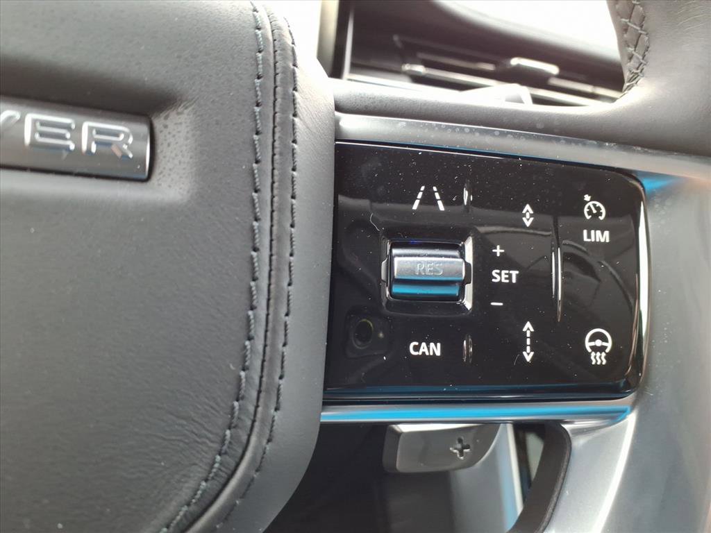 New 2026 Land Rover Range Rover SE image 16