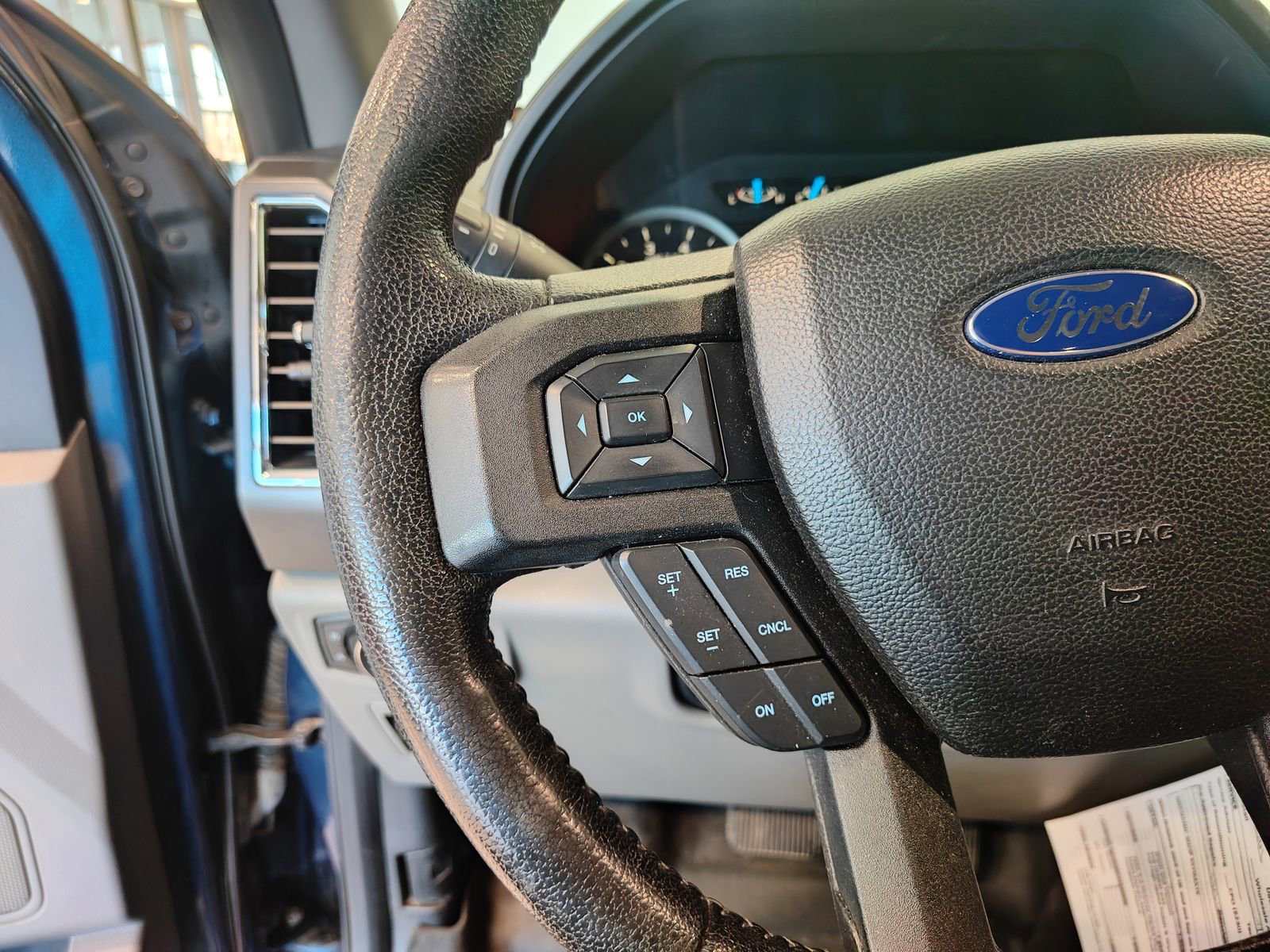 Used 2016 Ford F150 XLT w/ Equipment Group 302A Luxury image 11