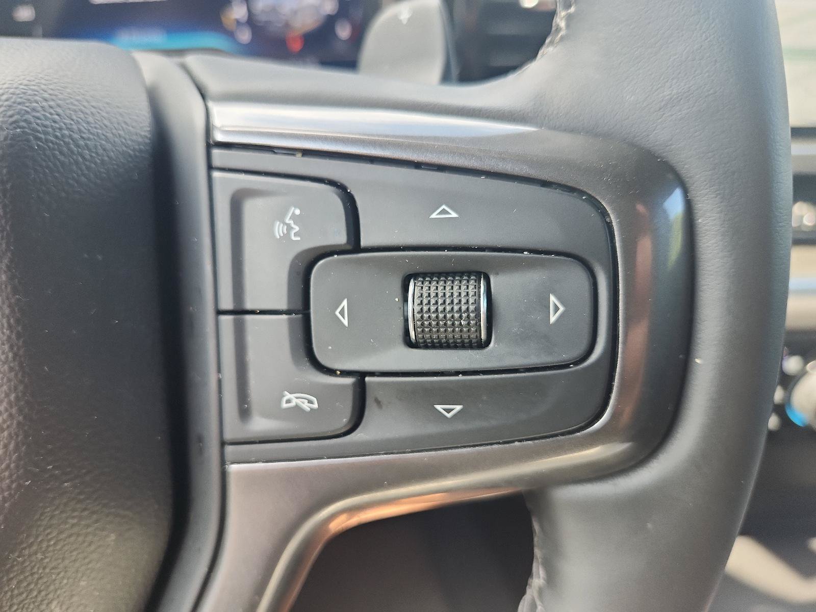 Used 2025 Chevrolet Silverado 1500 High Country AWD/4WD image 27