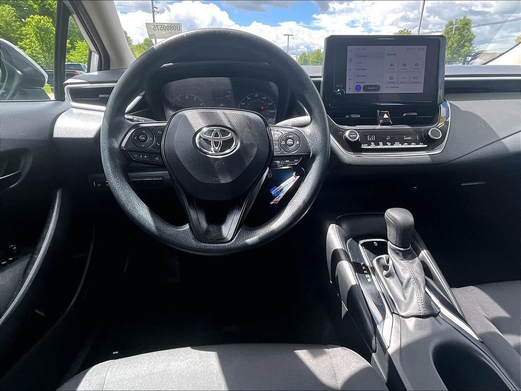 Used 2024 Toyota Corolla LE FWD image 17