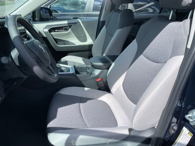 Used 2025 Toyota RAV4 XLE w/ Convenience Package AWD/4WD image 6