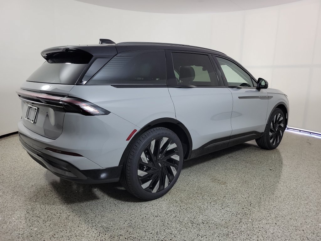 New 2026 Lincoln Nautilus Reserve AWD/4WD image 4