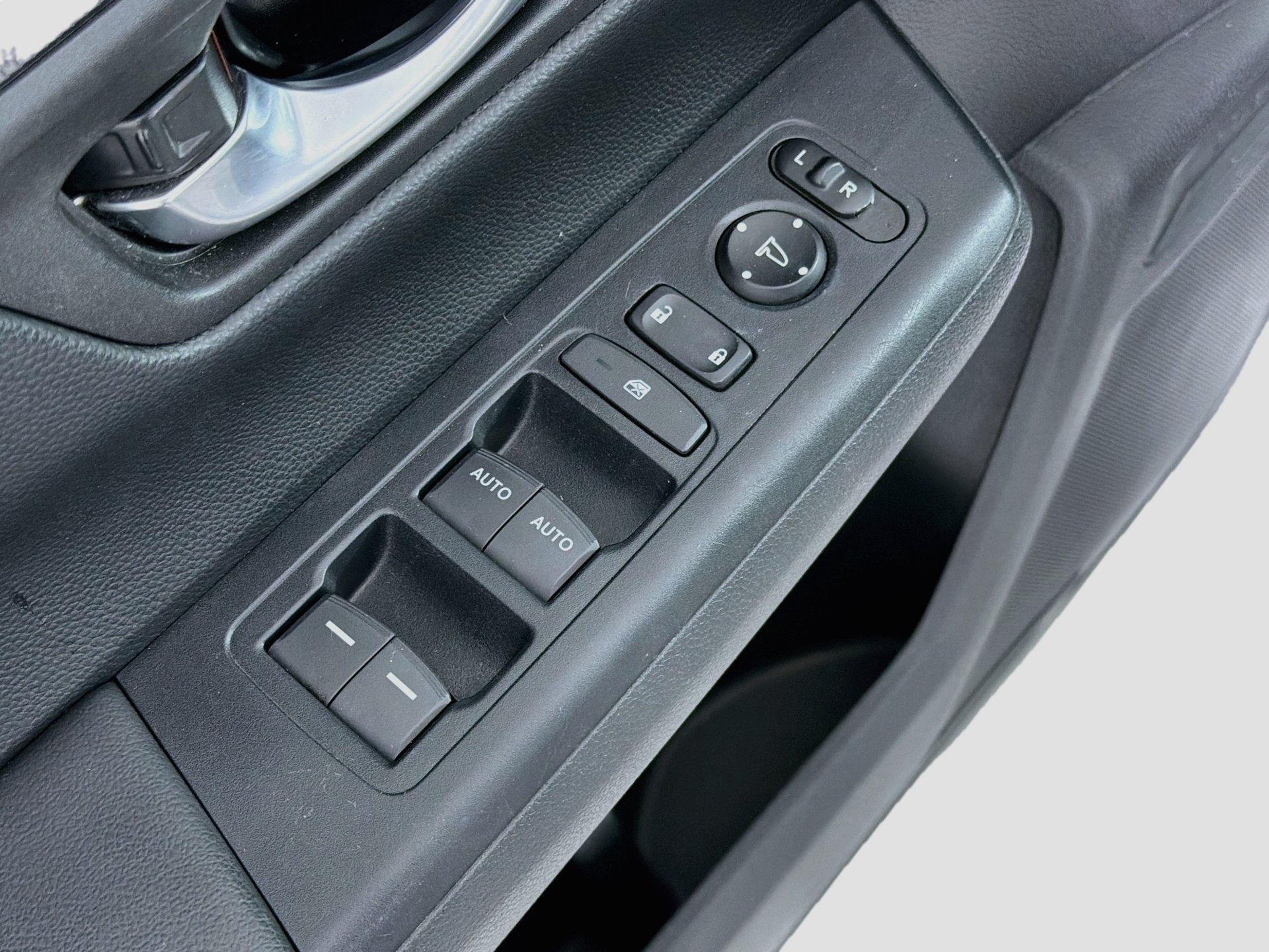 Used 2024 Honda CR-V EX image 21