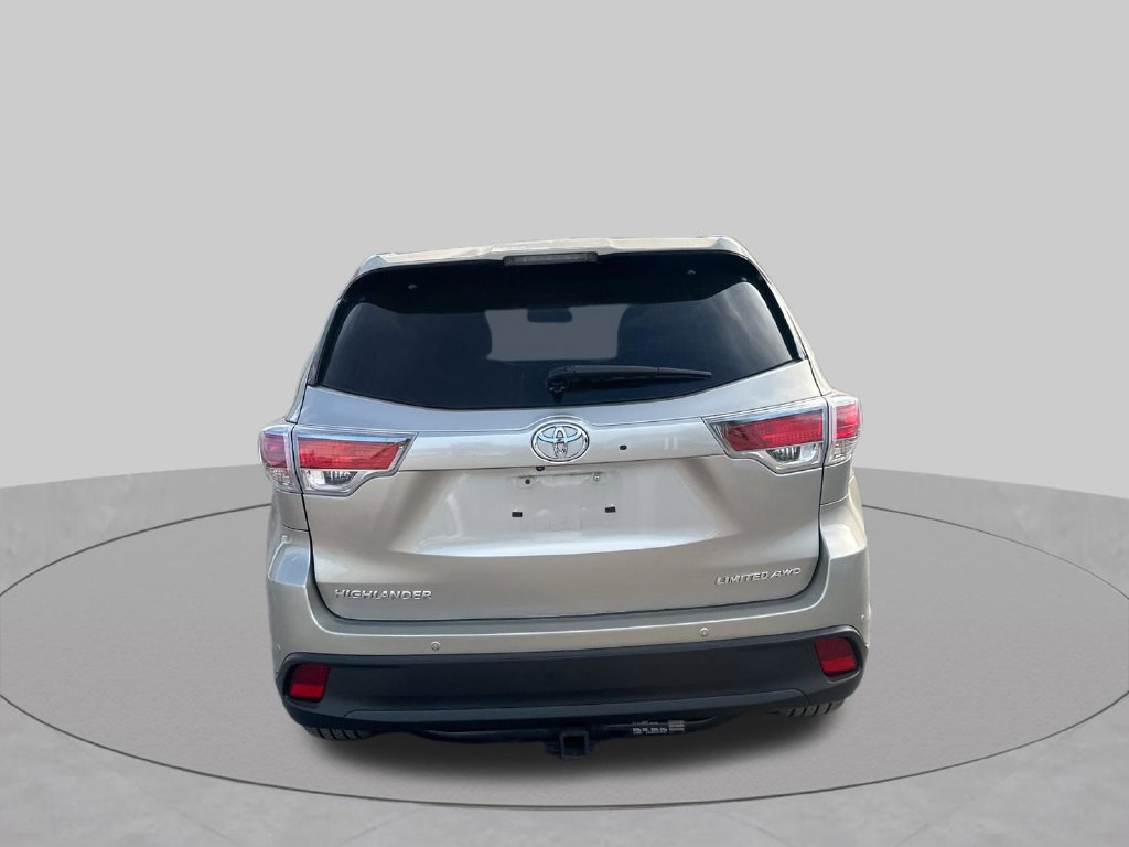 Used 2016 Toyota Highlander Limited AWD/4WD image 35