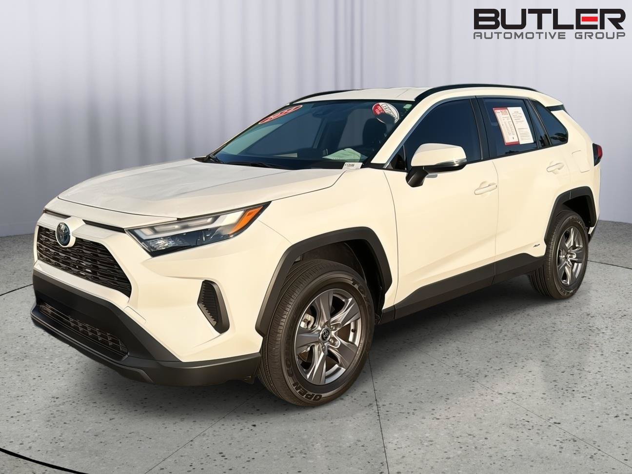Certified 2024 Toyota RAV4 XLE AWD/4WD image 2
