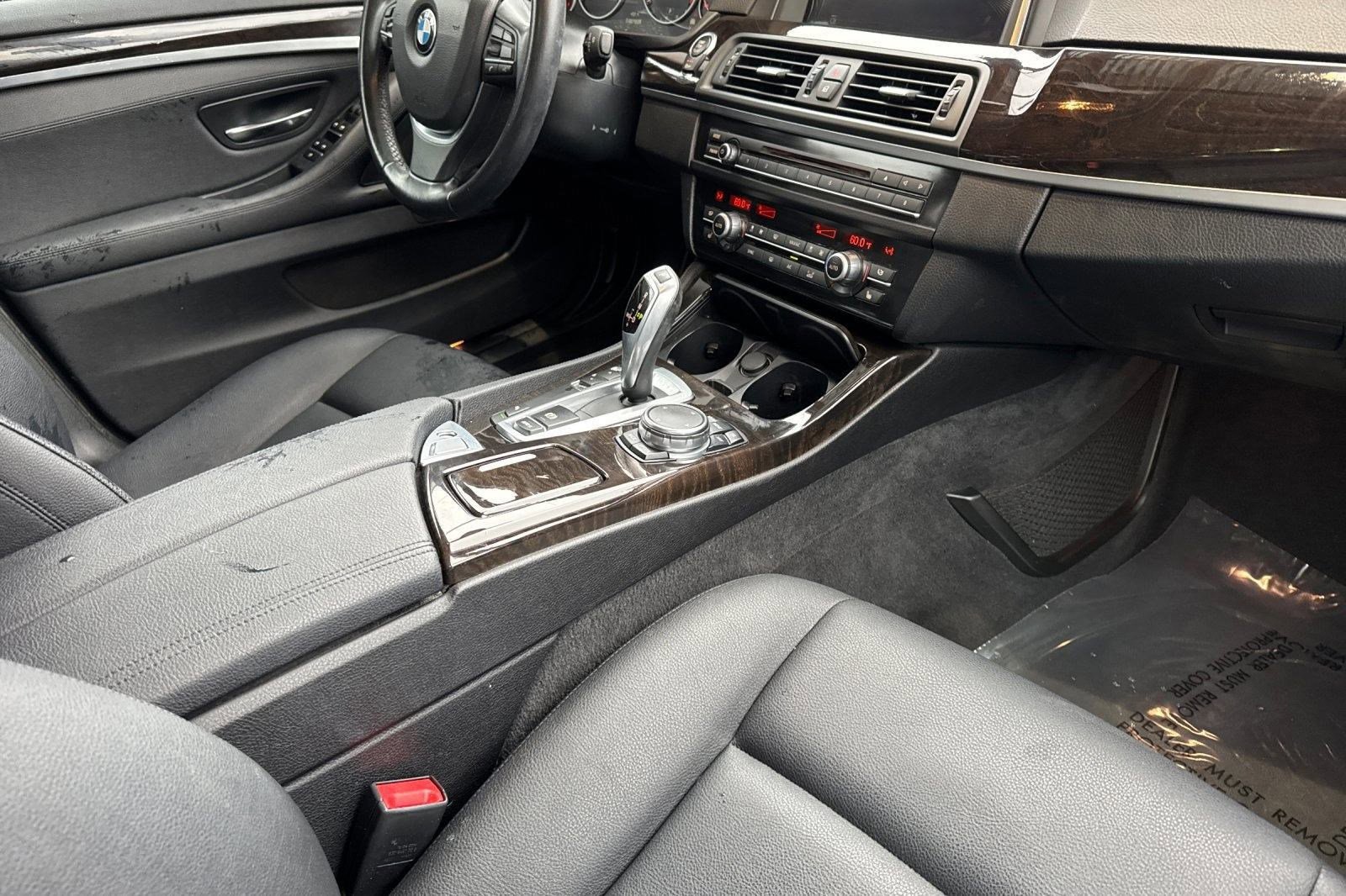Used 2015 BMW 528i Sedan image 32