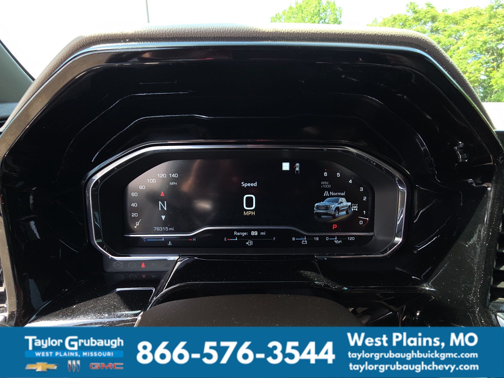 Used 2023 GMC Sierra 1500 SLT w/ SLT Premium Package AWD/4WD image 18