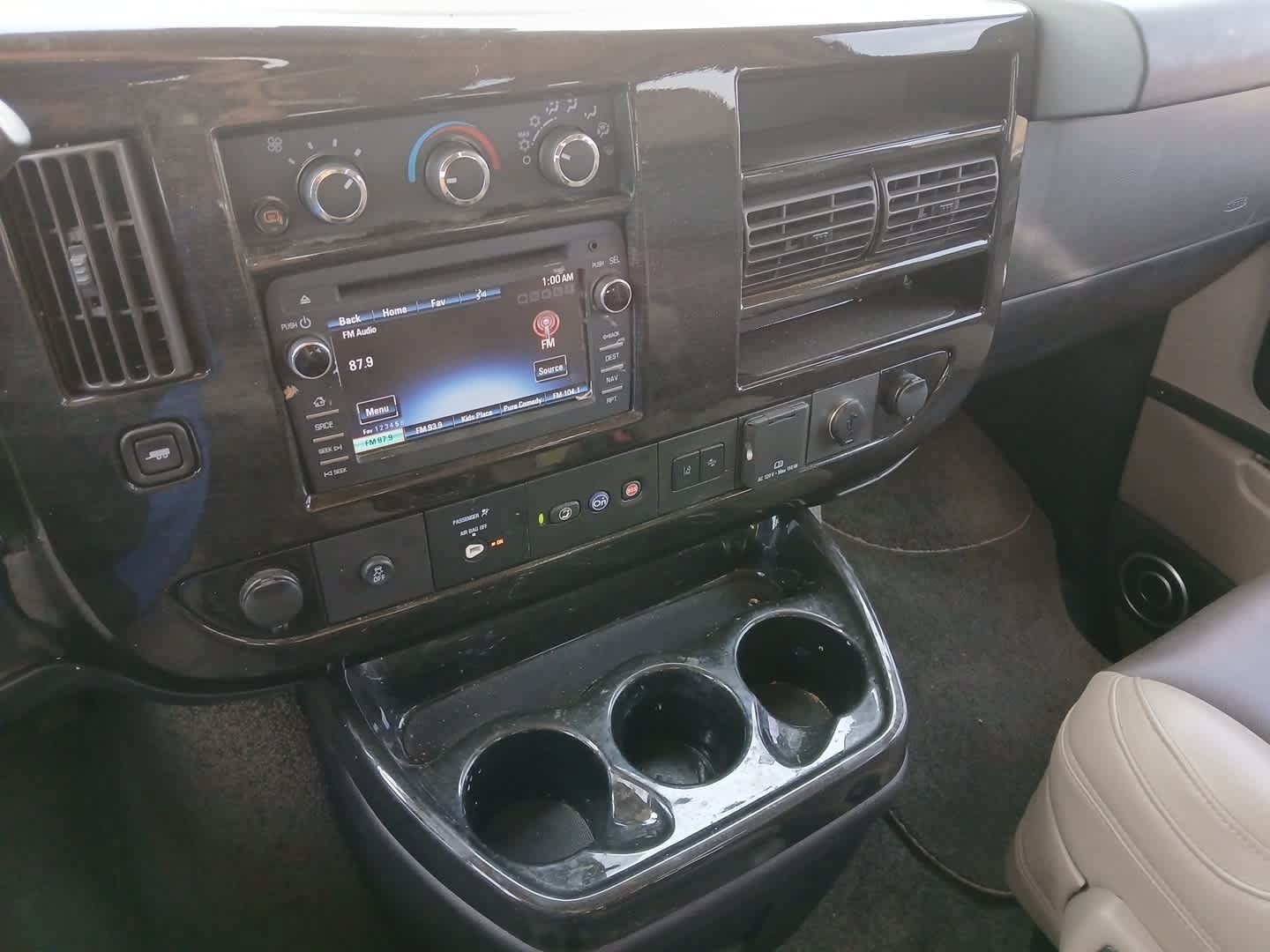 Used 2021 Chevrolet Express 2500 w/ Enhanced Convenience Package RWD image 42