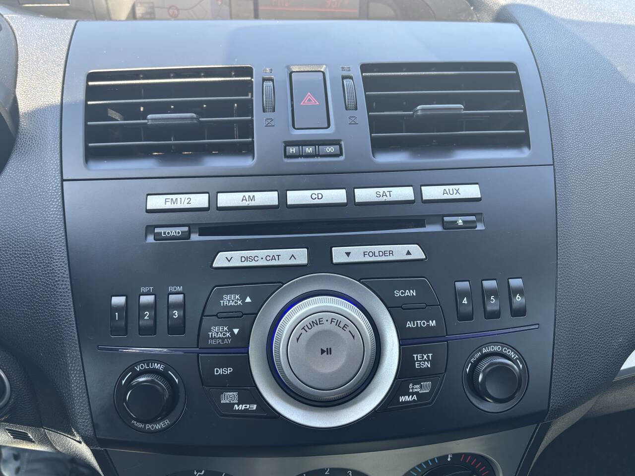 Used 2011 MAZDA MAZDA3 s Sport w/ Tech Pkg image 17