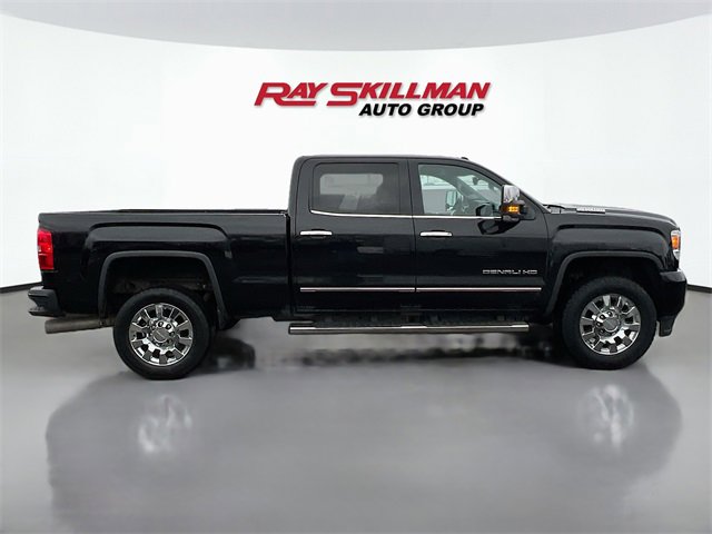 Used 2018 GMC Sierra 2500 Denali w/ Duramax Plus Package image 8