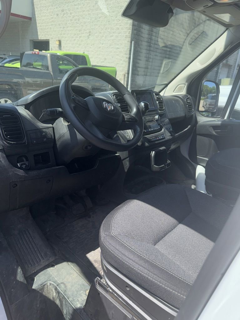 Used 2023 RAM ProMaster 2500 w/ Convenience Group FWD image 8