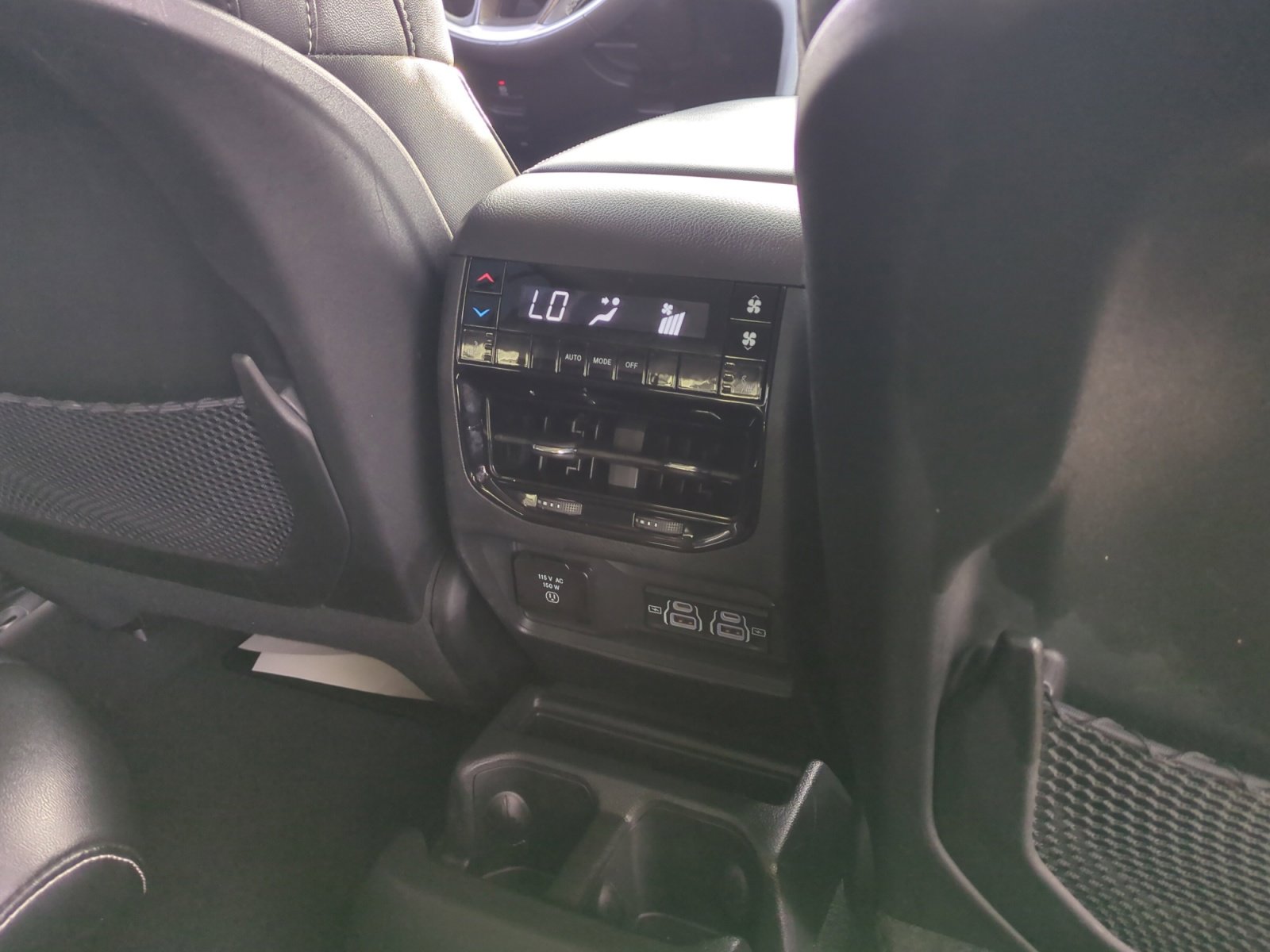 Used 2023 Jeep Grand Cherokee L Limited image 32