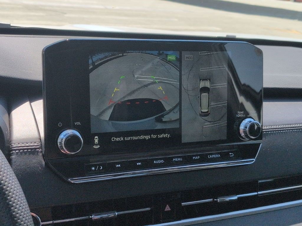 New 2026 Nissan Rogue Platinum AWD/4WD image 17