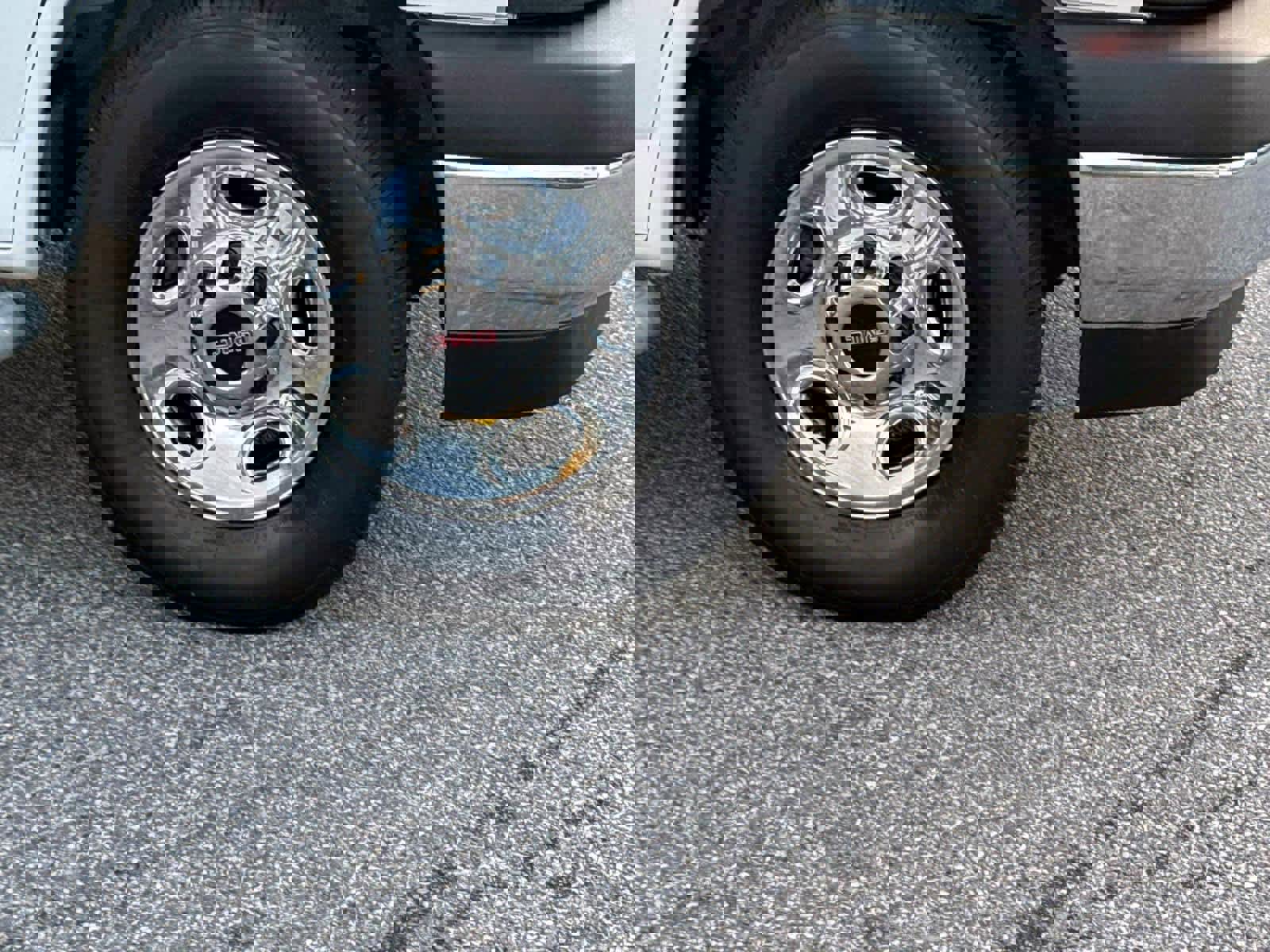 Used 2023 GMC Savana 2500 image 7