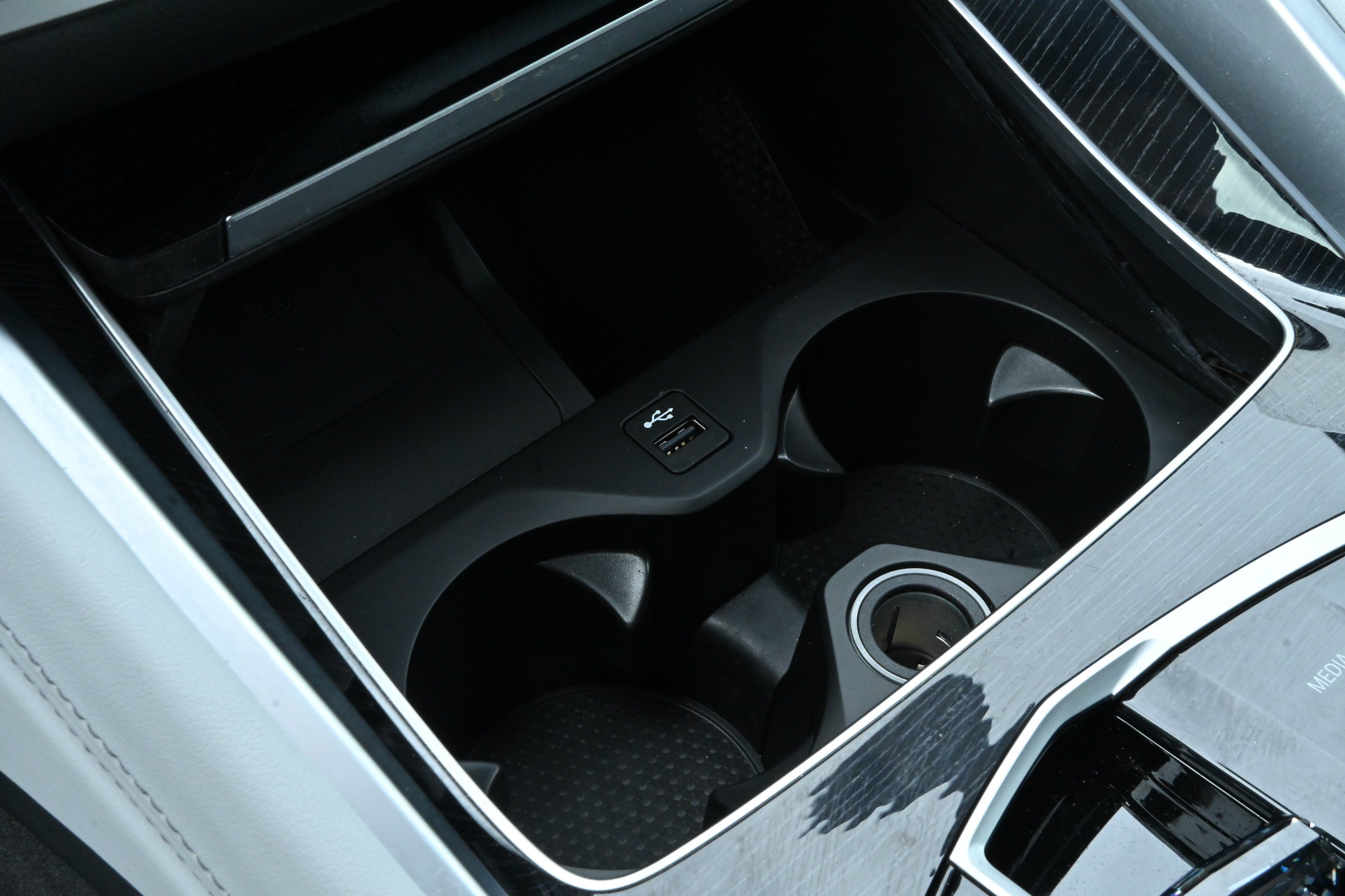 Certified 2026 BMW X6 M60i AWD/4WD image 27