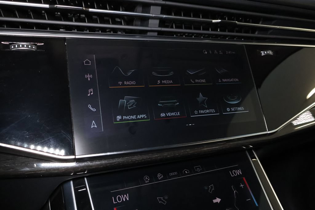 Used 2022 Audi Q7 3.0T Premium Plus w/ Premium Plus Package AWD/4WD image 28