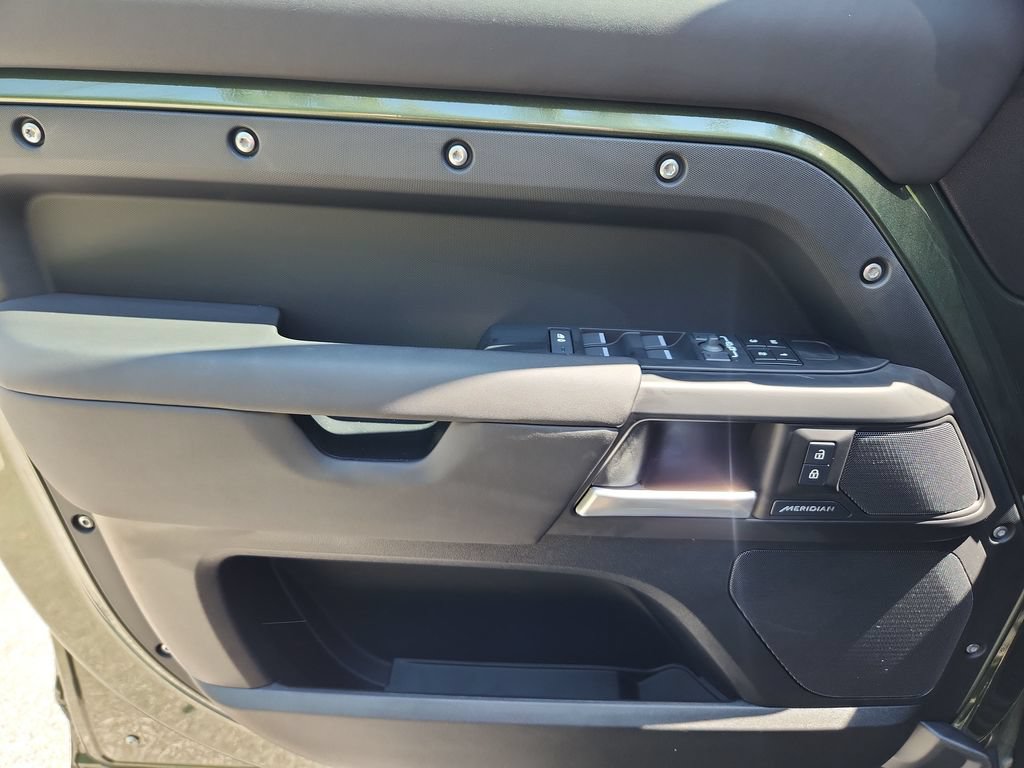 New 2026 Land Rover Defender 110 S AWD/4WD image 21