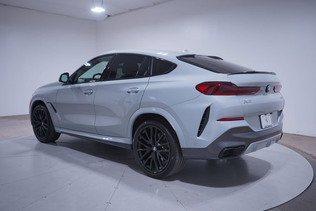 Used 2025 BMW X6 xDrive40i w/ Climate Comfort Package AWD/4WD image 3