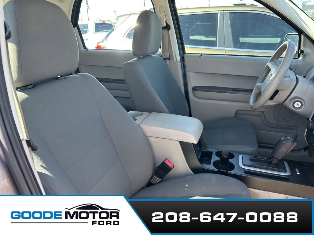 Used 2011 Ford Escape XLS w/ 101A Rapid Spec Order Code FWD image 4