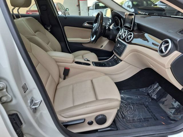 Used 2016 Mercedes-Benz GLA 250 4MATIC image 20