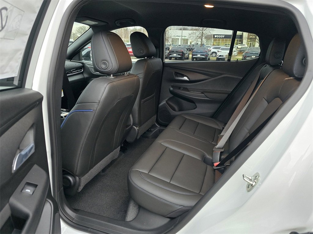 New 2026 Buick Envista Sport Touring image 23