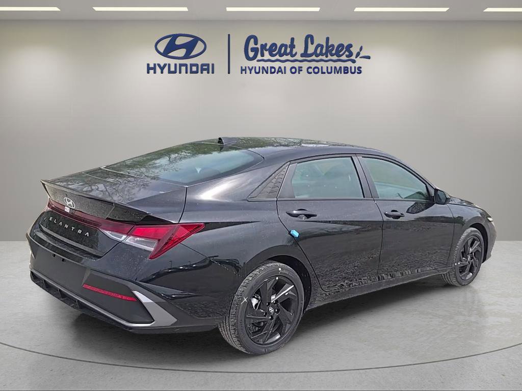 New 2026 Hyundai Elantra Sport FWD image 5