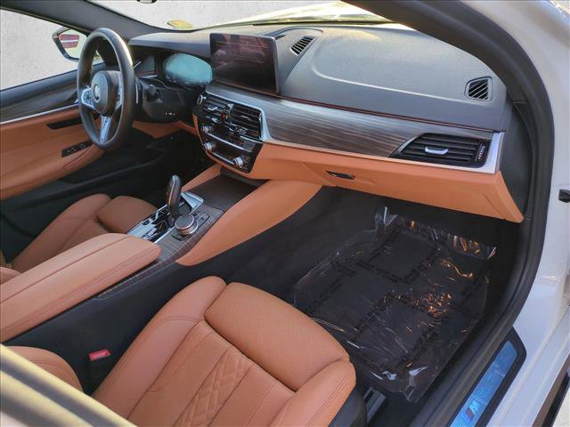 Used 2021 BMW 530e w/ M Sport Package RWD image 23