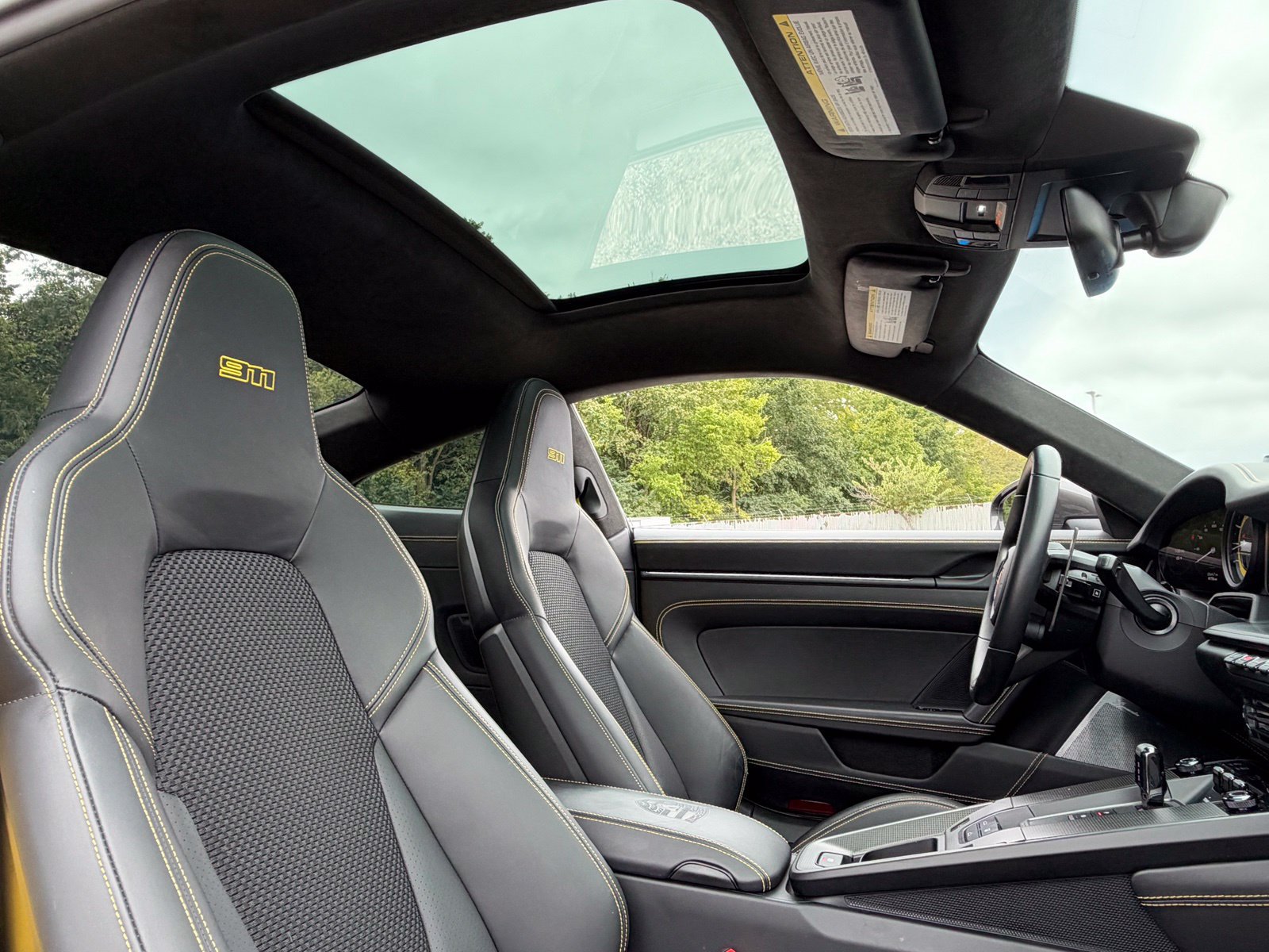Certified 2023 Porsche 911 Carrera T RWD image 24
