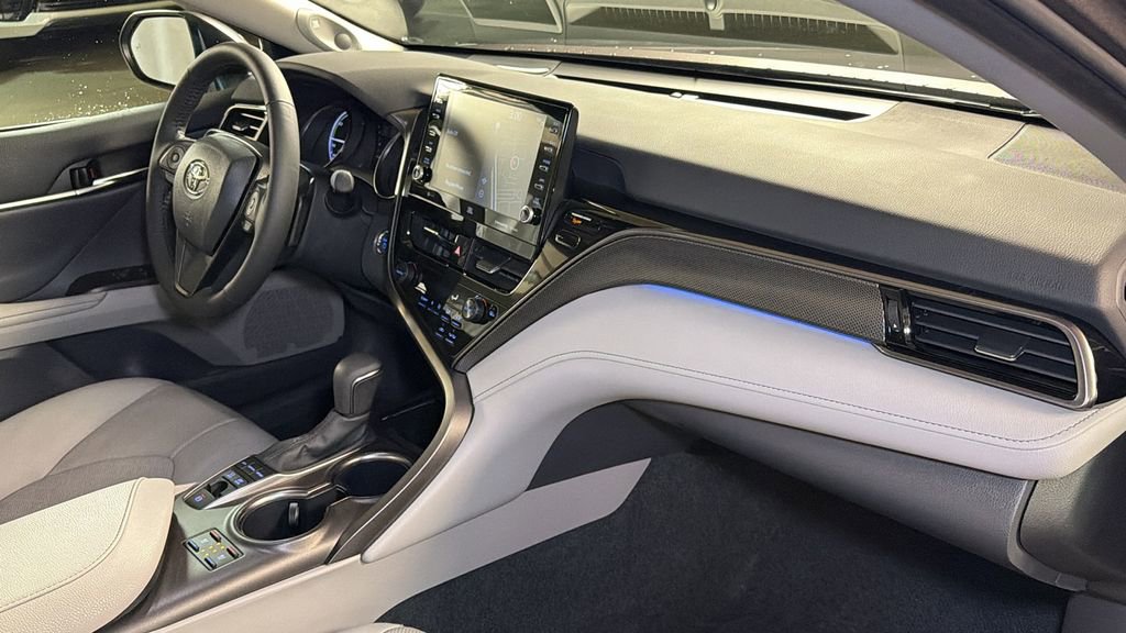 Used 2024 Toyota Camry XSE w/ Navigation Package image 10