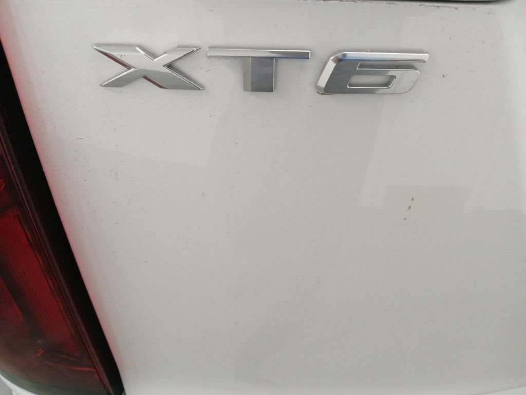 Used 2024 Cadillac XT6 Luxury AWD/4WD image 27