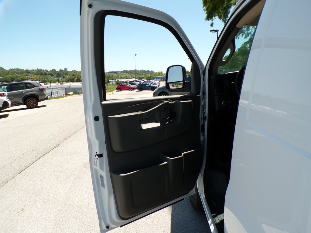 New 2026 Chevrolet Express 2500 Extended w/ Driver Convenience Package RWD image 23