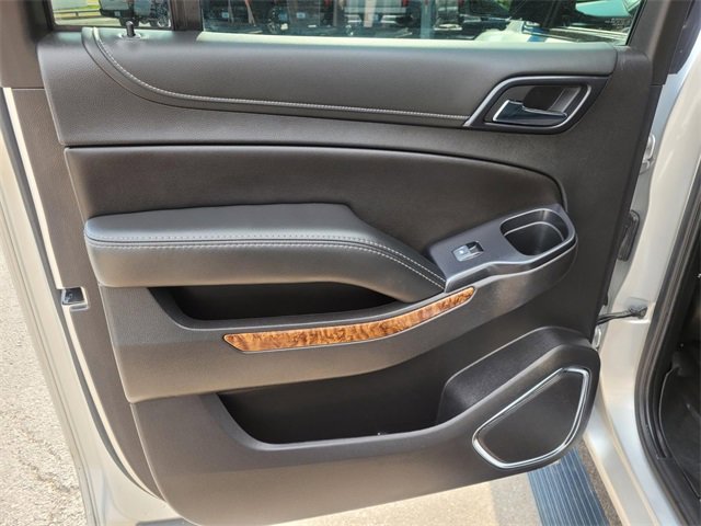 Used 2020 Chevrolet Suburban Premier image 18