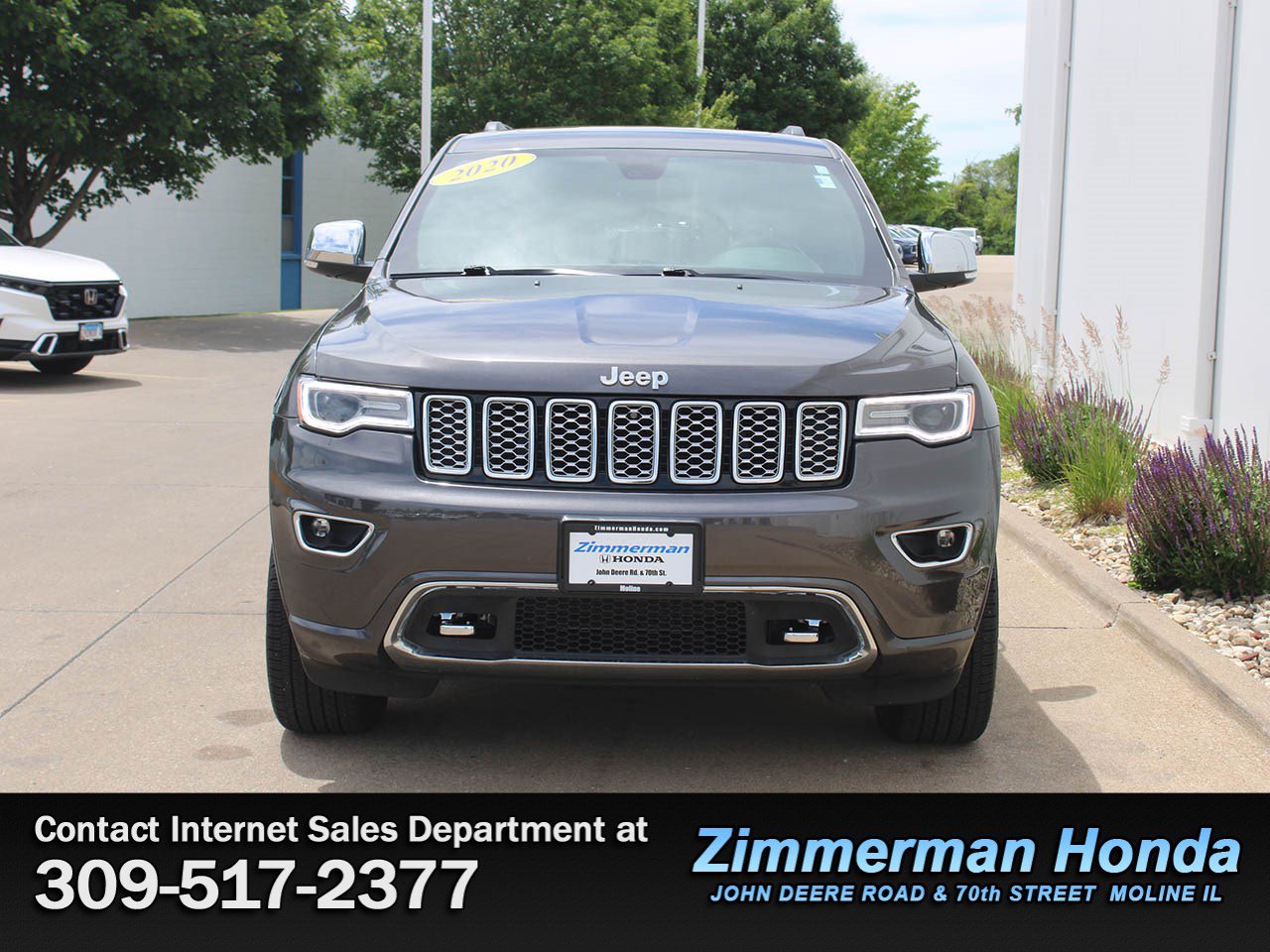 Used 2020 Jeep Grand Cherokee Overland AWD/4WD image 4