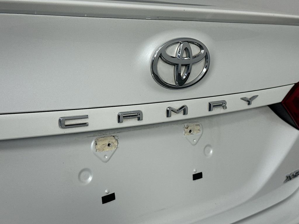 Used 2019 Toyota Camry XSE w/ Navigation Package FWD image 29