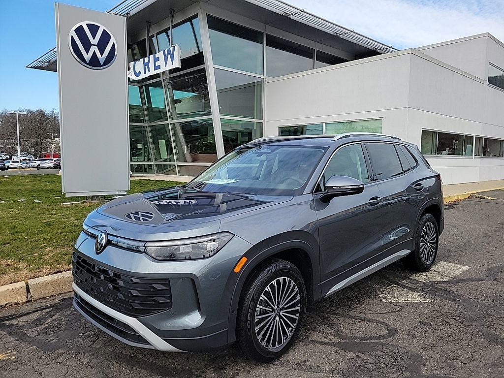 New 2025 Volkswagen Tiguan S