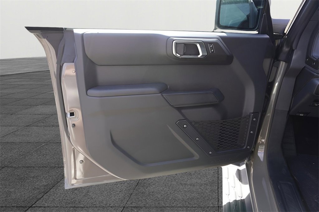 New 2025 Ford Bronco Outer Banks image 21