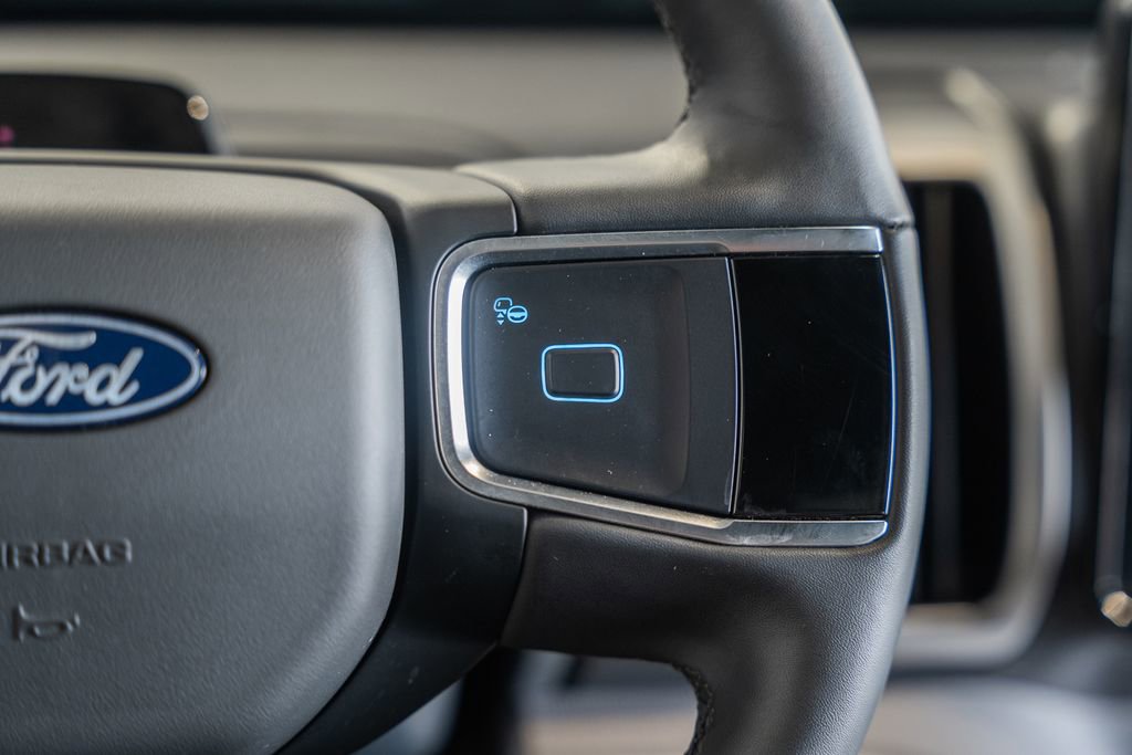 Used 2025 Ford Expedition Max Active image 36