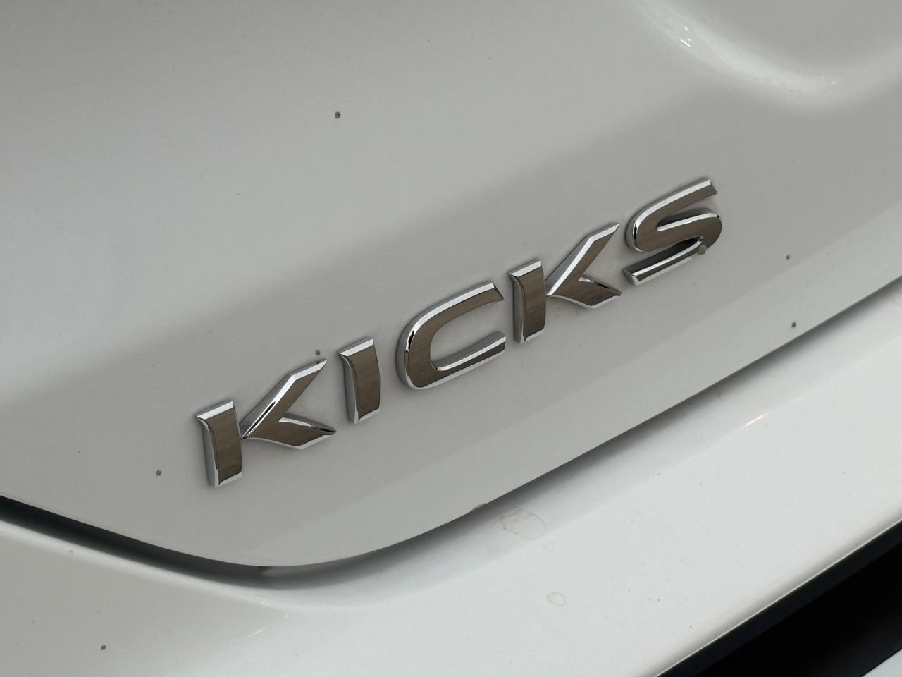 Certified 2023 Nissan Kicks SV FWD image 12
