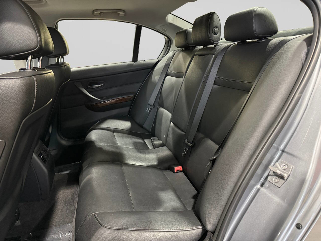 Used 2011 BMW 335i Sedan RWD image 16