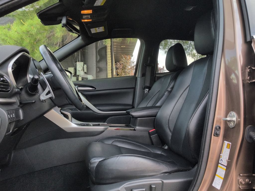 Used 2022 Mitsubishi Eclipse Cross SEL AWD/4WD image 12