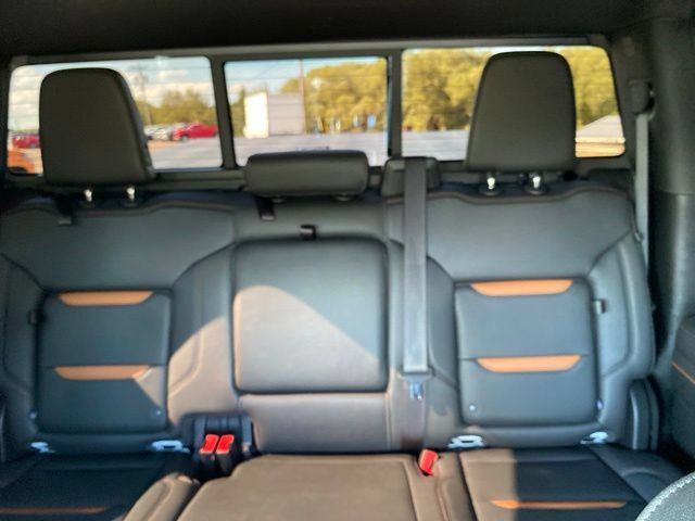 Used 2022 GMC Sierra 1500 AT4 w/ AT4 Premium Package AWD/4WD image 33
