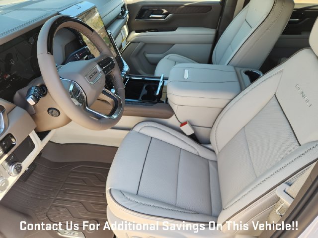 New 2027 GMC Yukon Denali w/ Sun & Power Step Package AWD/4WD image 9