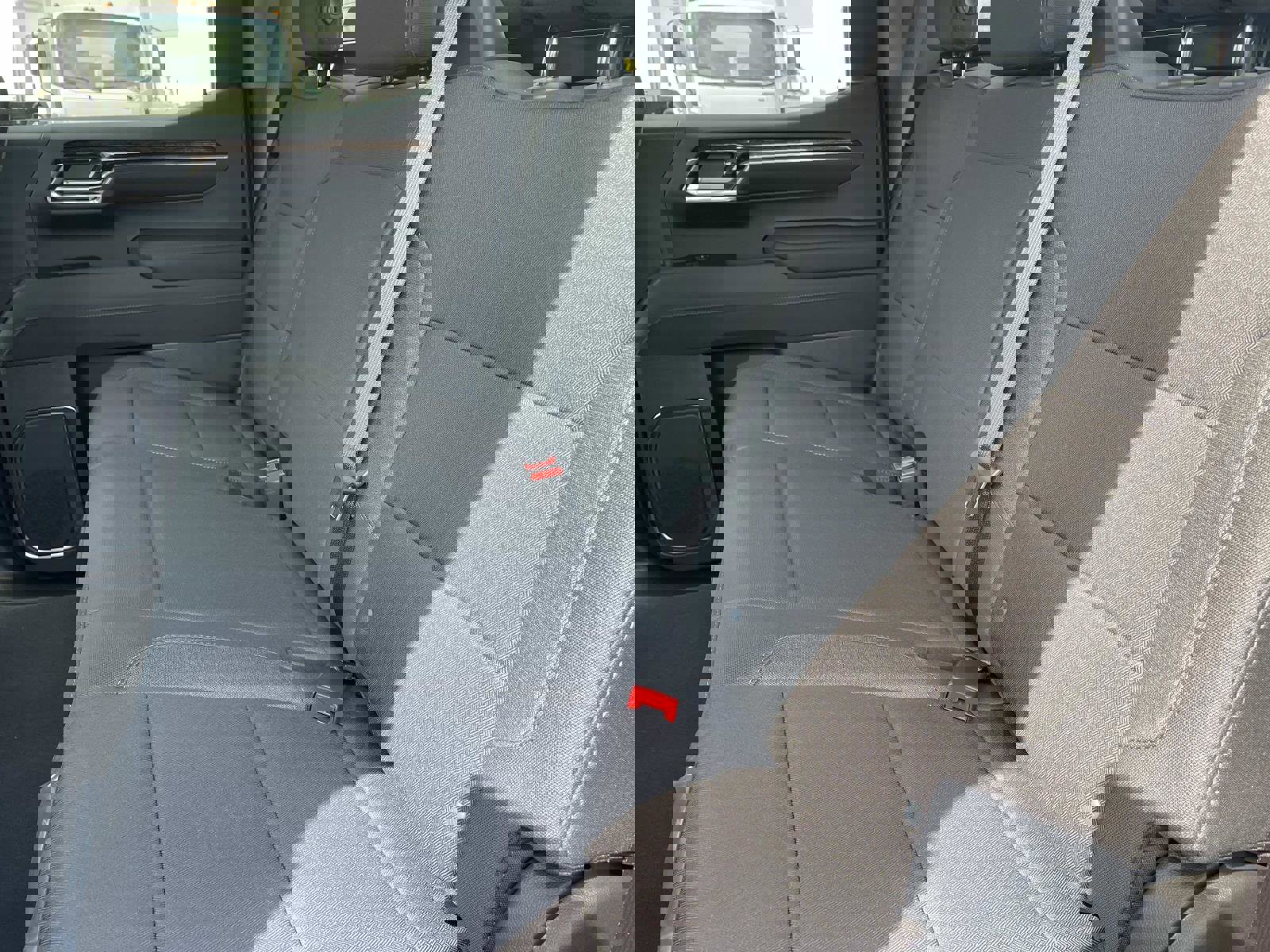 New 2026 GMC Sierra 1500 SLE w/ Preferred Package image 24