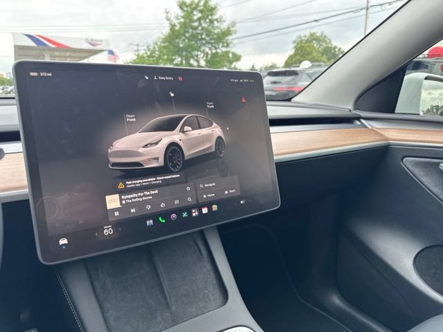 Used 2024 Tesla Model Y Performance AWD/4WD image 11