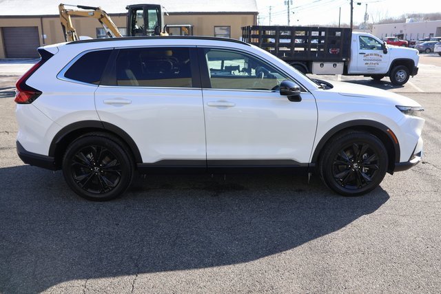 Used 2025 Honda CR-V Sport Touring image 9