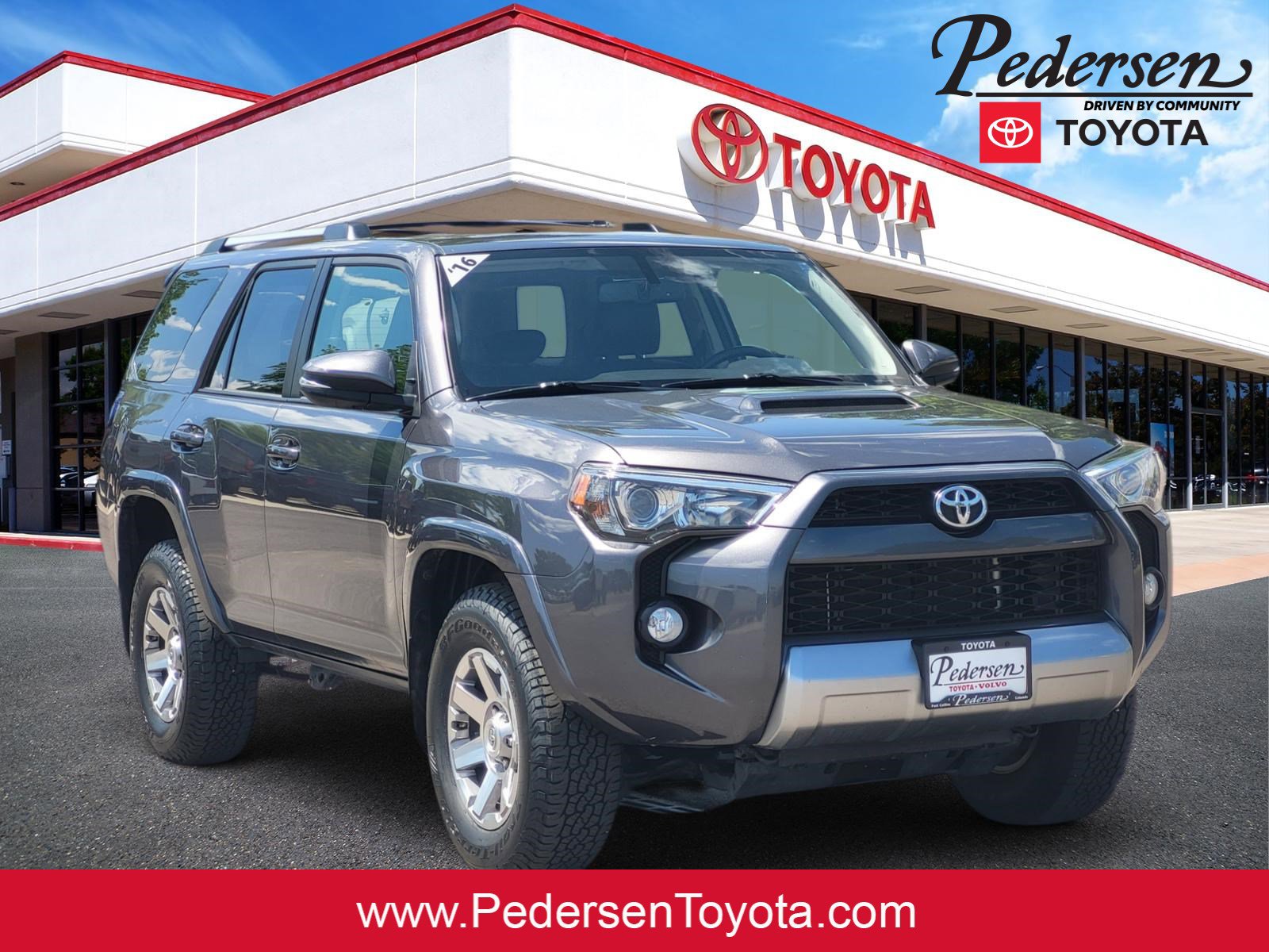 Used 2016 Toyota 4Runner Trail Premium w/ Convenience Package AWD/4WD image 1