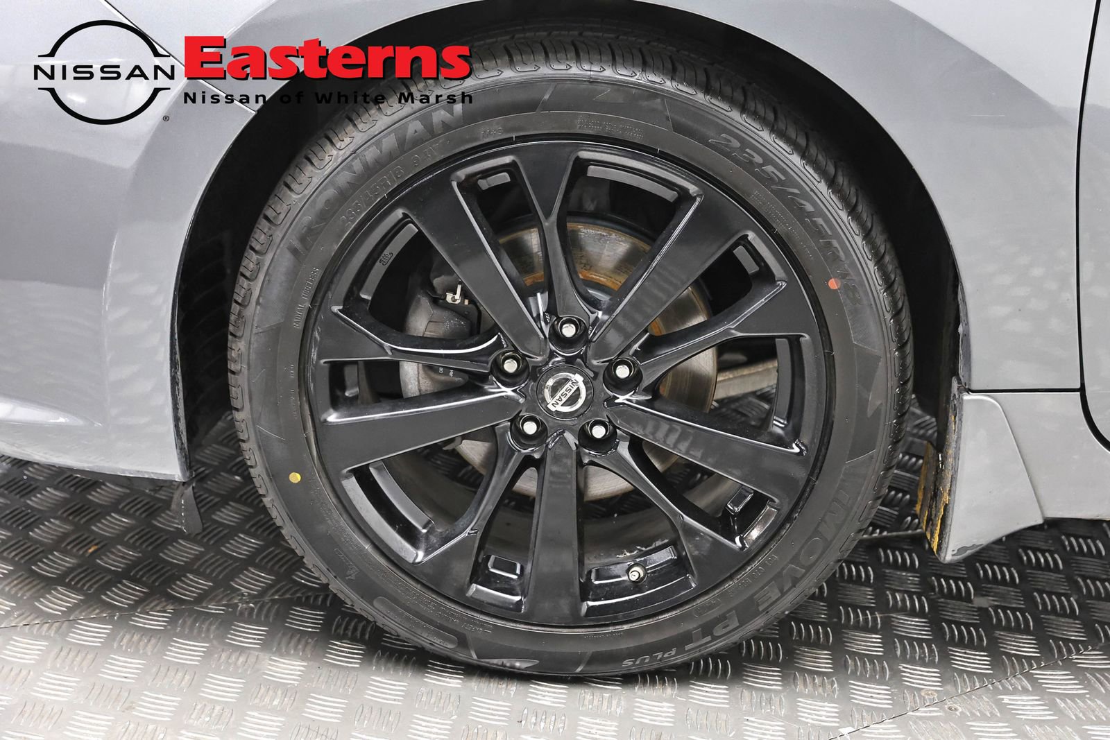 Used 2018 Nissan Altima 2.5 SR w/ SR Midnight Edition image 32