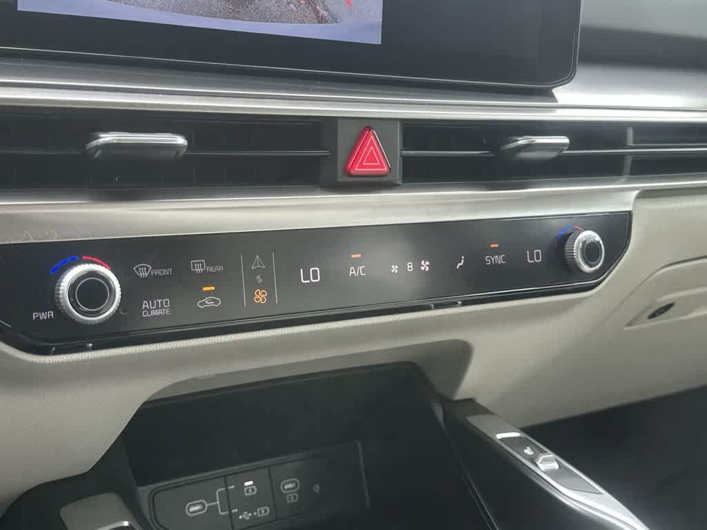 Certified 2024 Kia Sorento S w/ Panoramic Sunroof Package FWD image 27