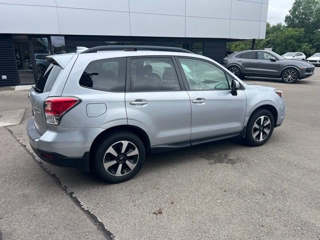 Used 2017 Subaru Forester 2.5i Premium w/ All-Weather Package AWD/4WD image 3